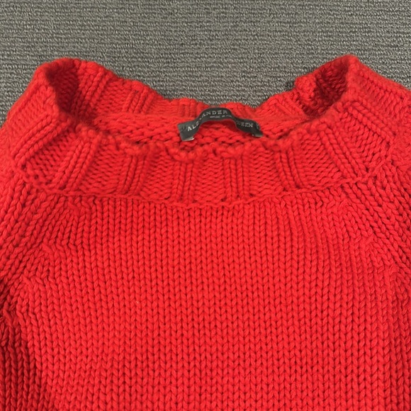 Alexander McQueen red elbow zip high low wool sweater 2018 - Picture 8 of 16